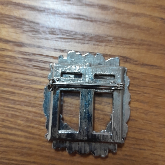 Vintage Ornate Silver Tone Frame Cross Brooch  Size:OS  Unknown - Picture 3 of 7